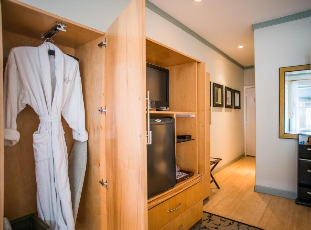 Quarto com Cama Queen-size