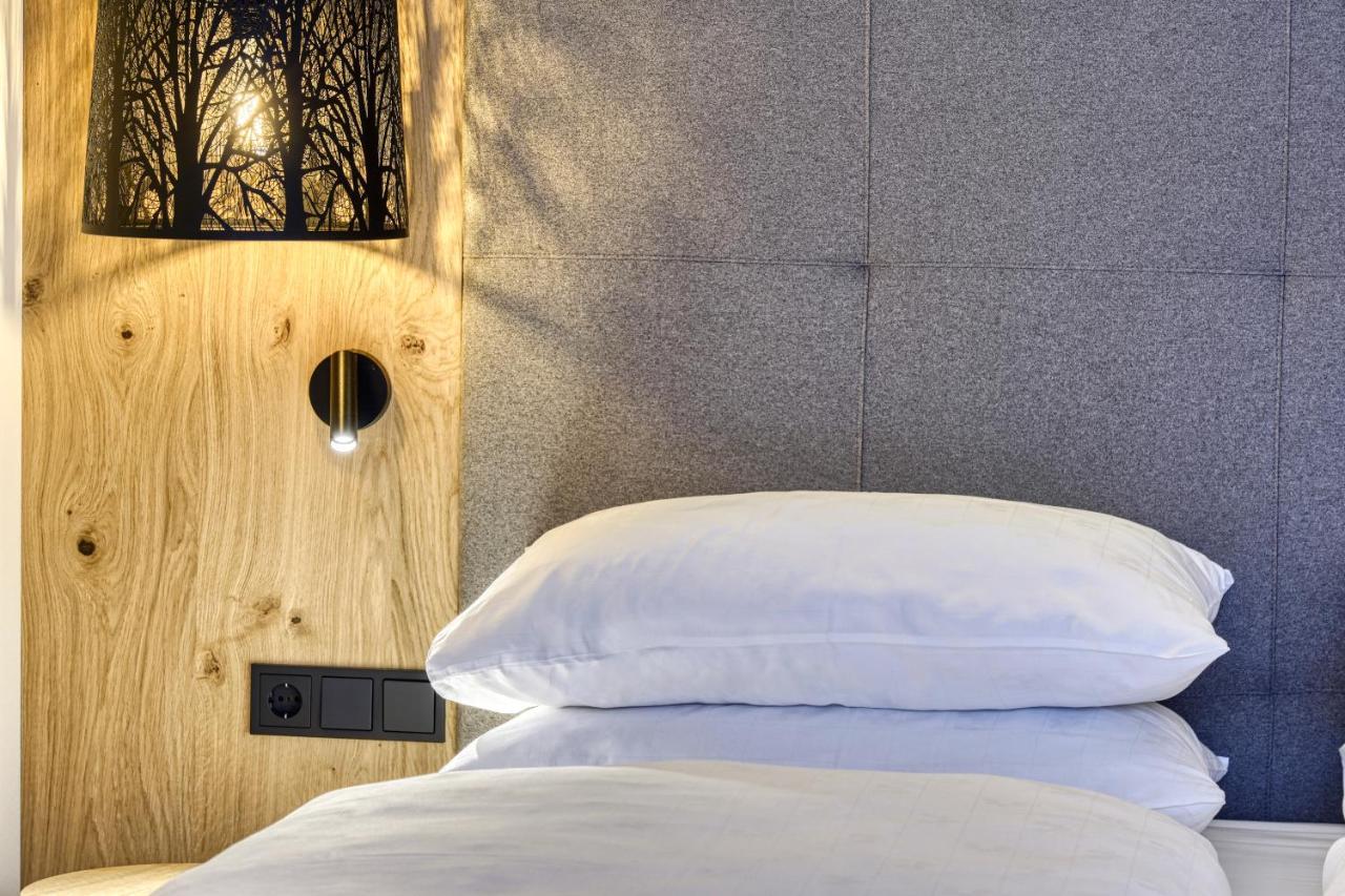 Doppelzimmer mit Balkon