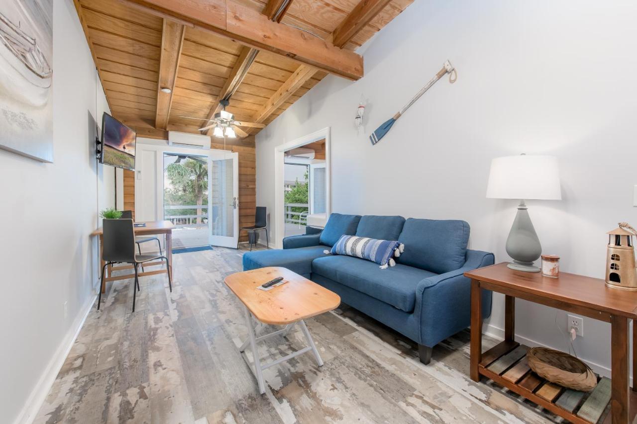 Superior King Suite,1056159166:JPEG