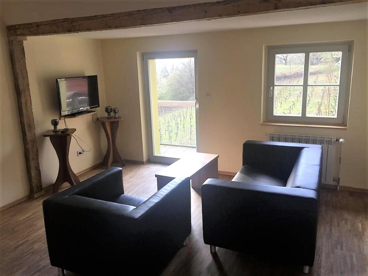 Two-Bedroom Apartment with Balcony,1079318692:JPEG