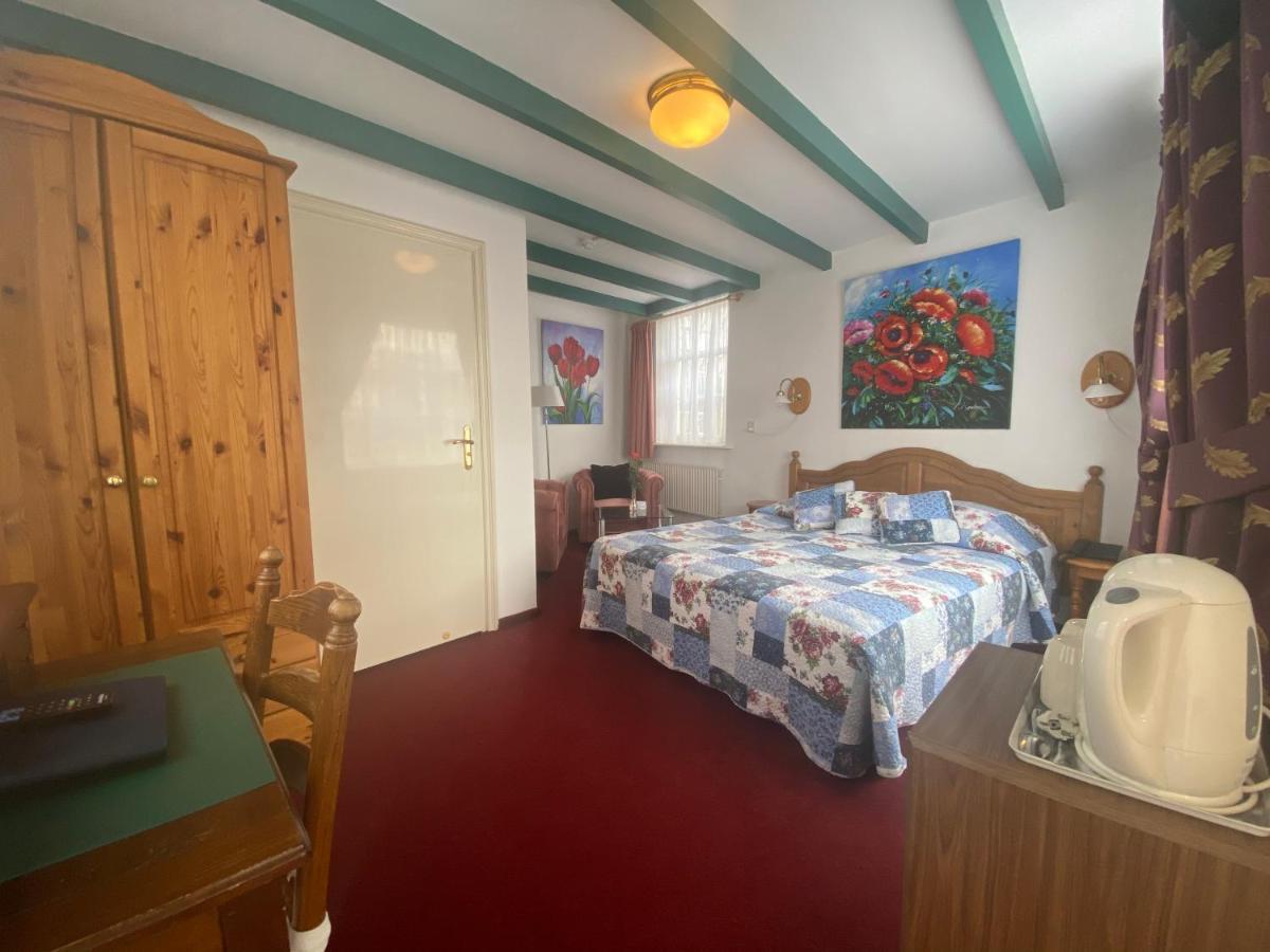 Junior Suite mit Kanalblick