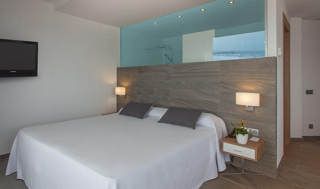 Double or Twin Room with Panoramic View and Terrace,663985728:JPEG