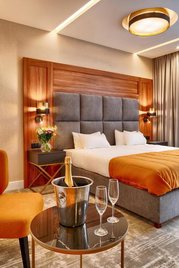 Standard Double Room,1111487043:JPEG