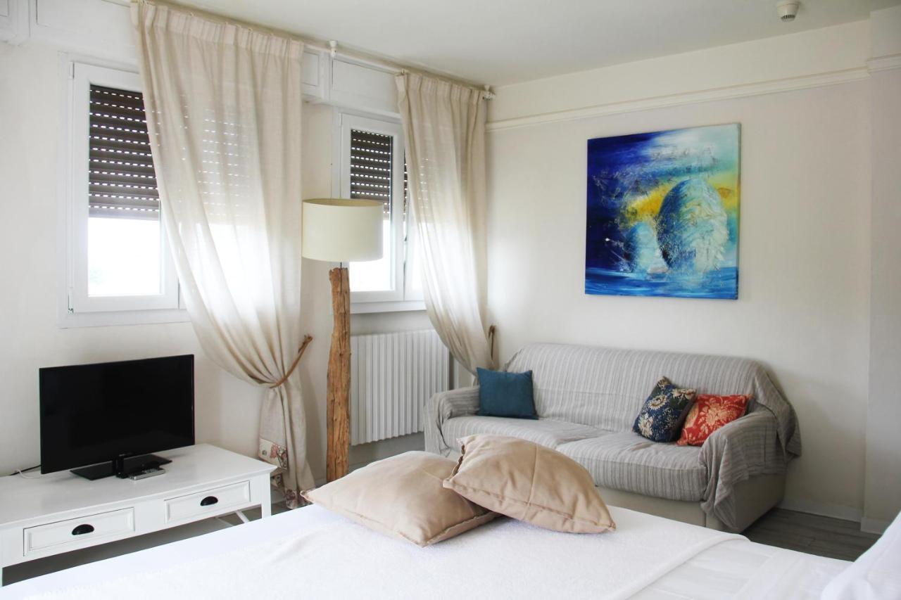 Suite with Terrace,1115909763:JPEG