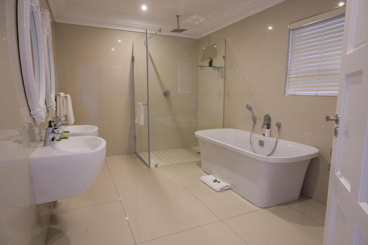 Deluxe Suite Sea View