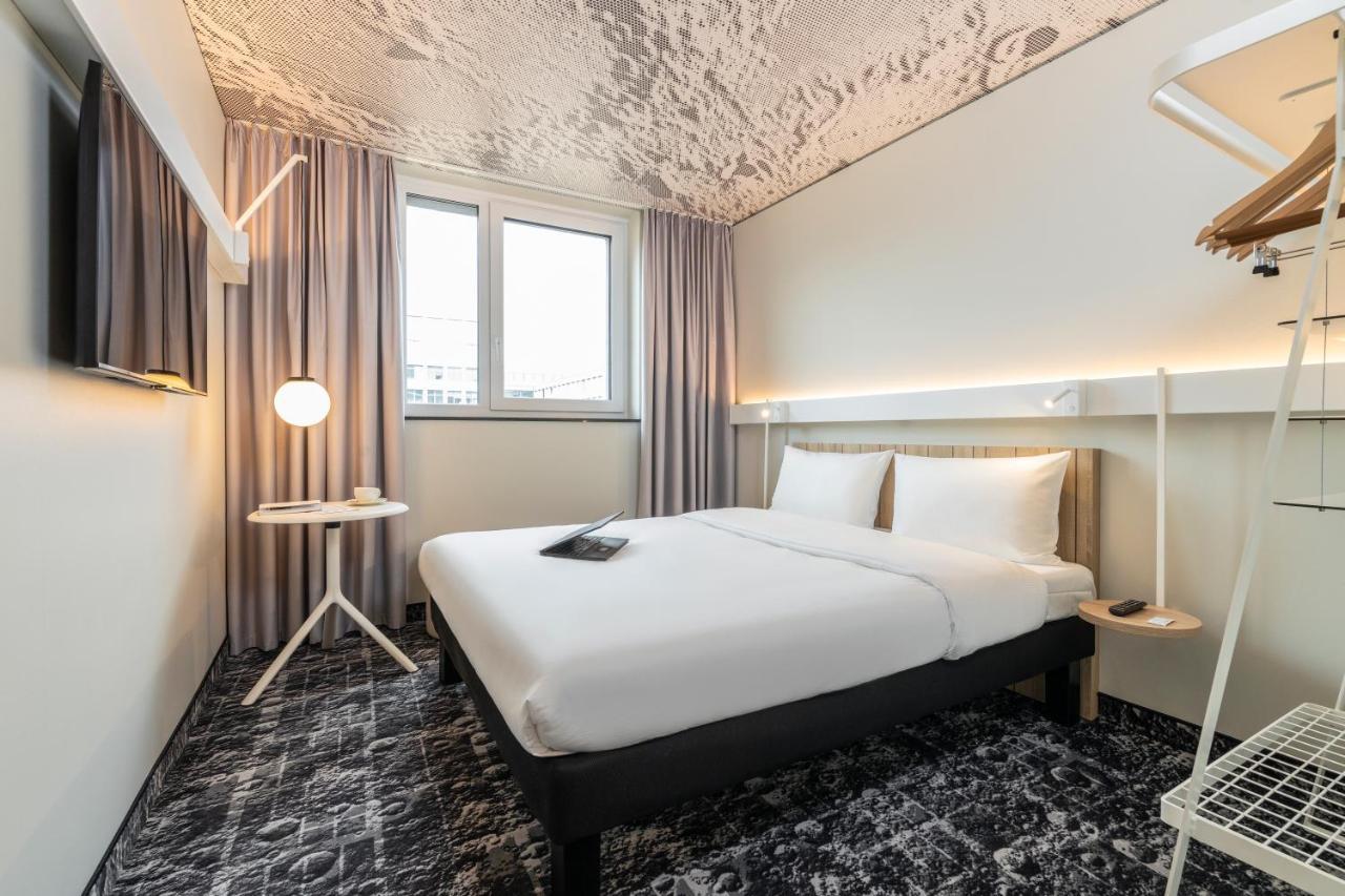 Standard Double Room,1705105709:JPEG