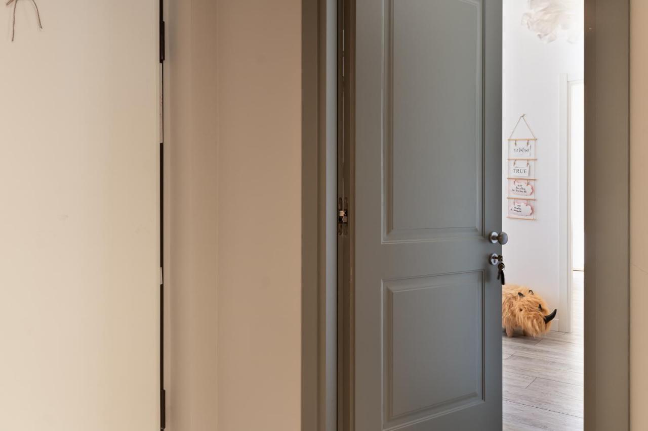 Family Room with Private Bathroom,1124875290:JPEG