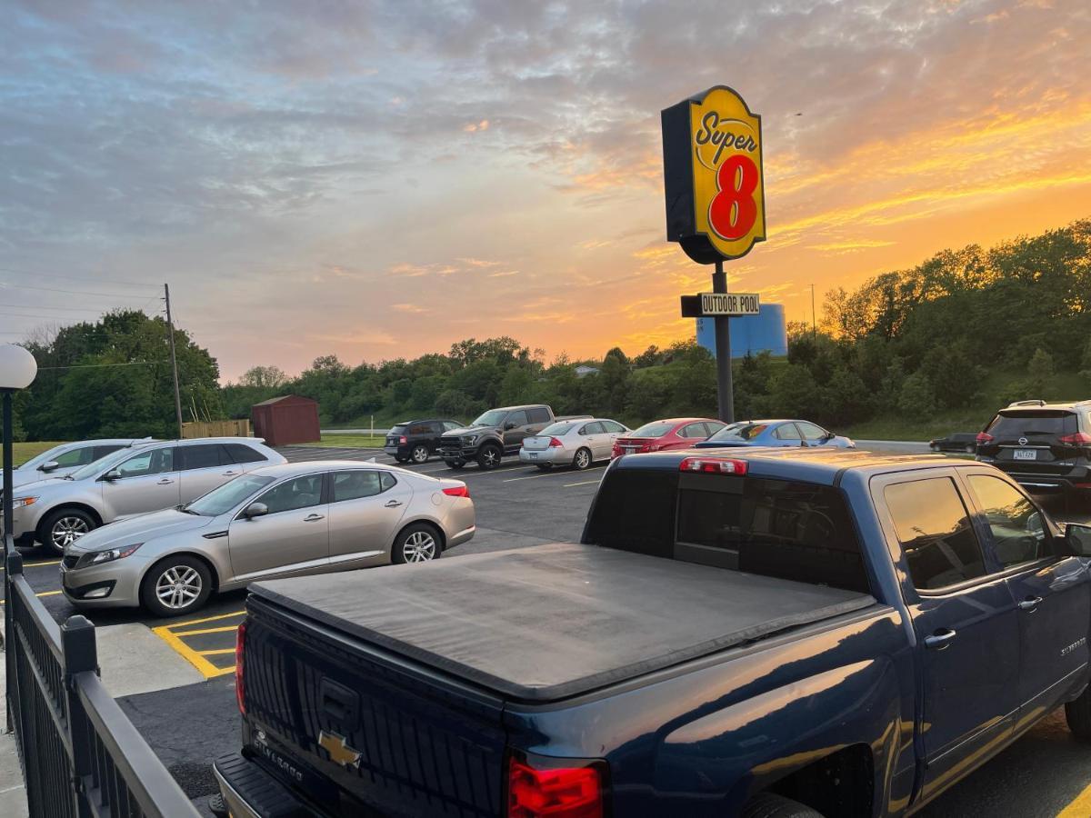 Queen Room with Two Queen Beds - Non-Smoking,1142842465:JPEG