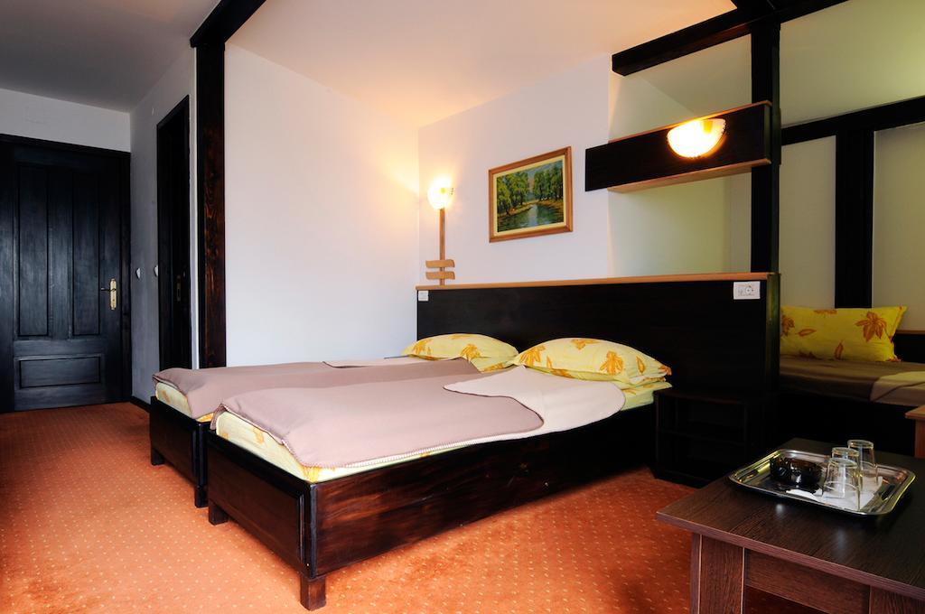 Dreibettzimmer