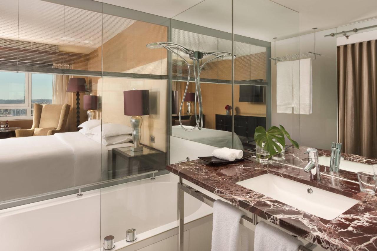 Club, Club lounge access, Guest room, 2 Twin/Single Bed(s)