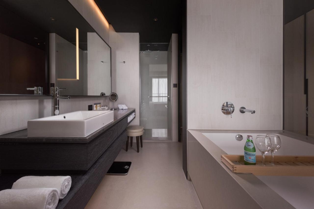 Habitación Estándar con balcón y vistas al río - Cama extragrande