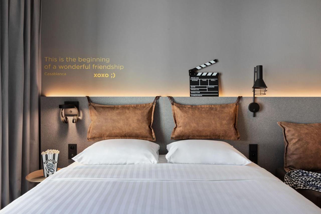 Queen Room with City View,1205339434:JPEG