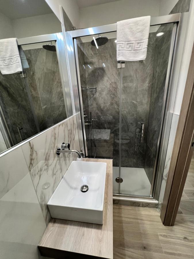 Single Room,1207248070:JPEG