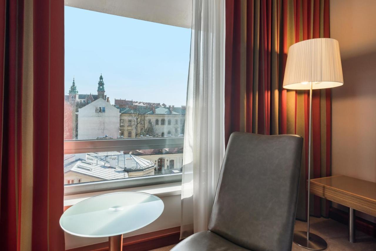 Suite avec Vue sur Vieille Ville