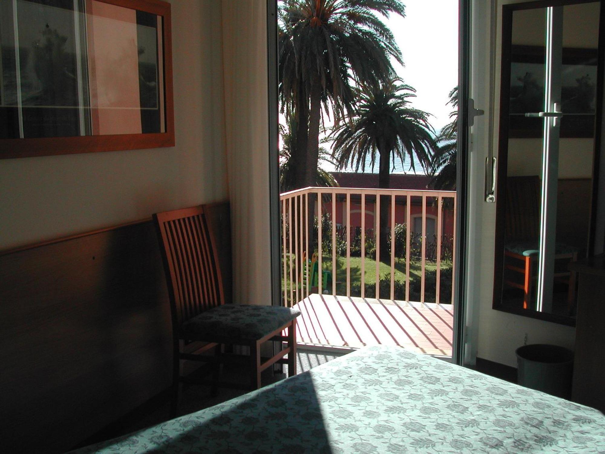 Single Room Balcony,1216231192:JPEG