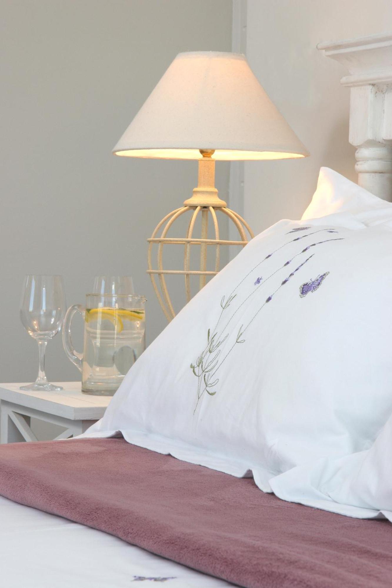 Luxury Queen Room