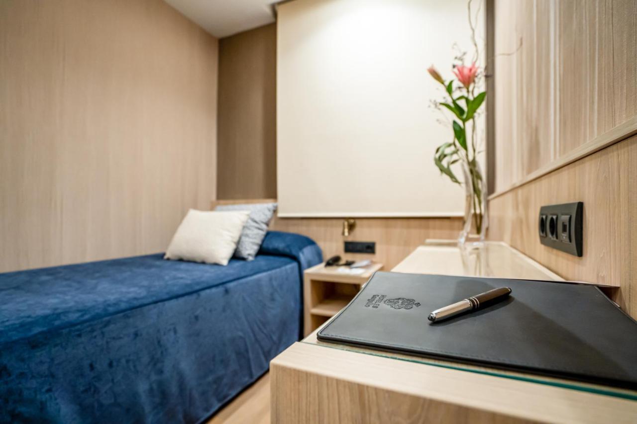 Quarto Individual com Banheiro
