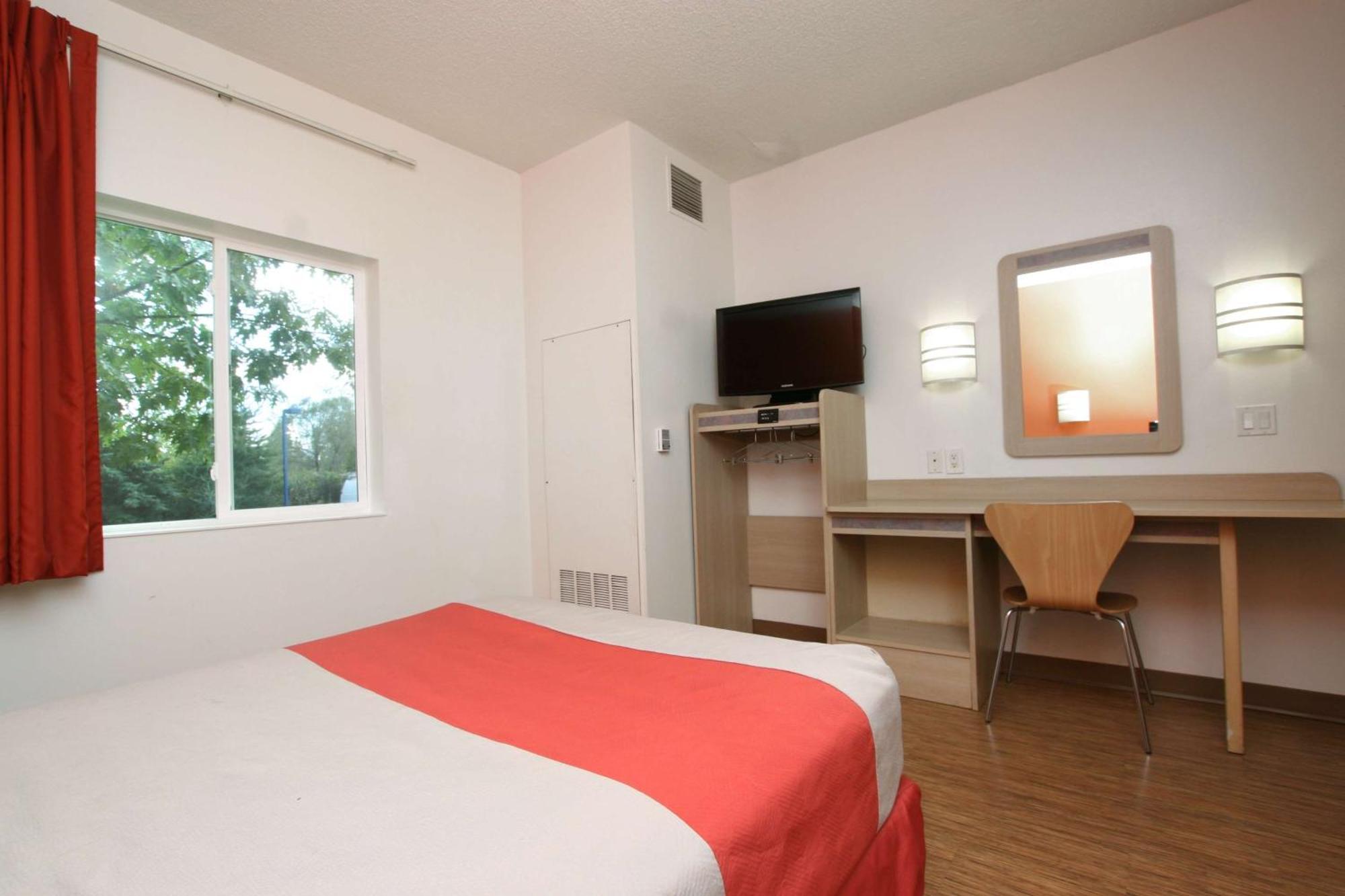 Chambre Double - Accessible aux Personnes à Mobilité Réduite