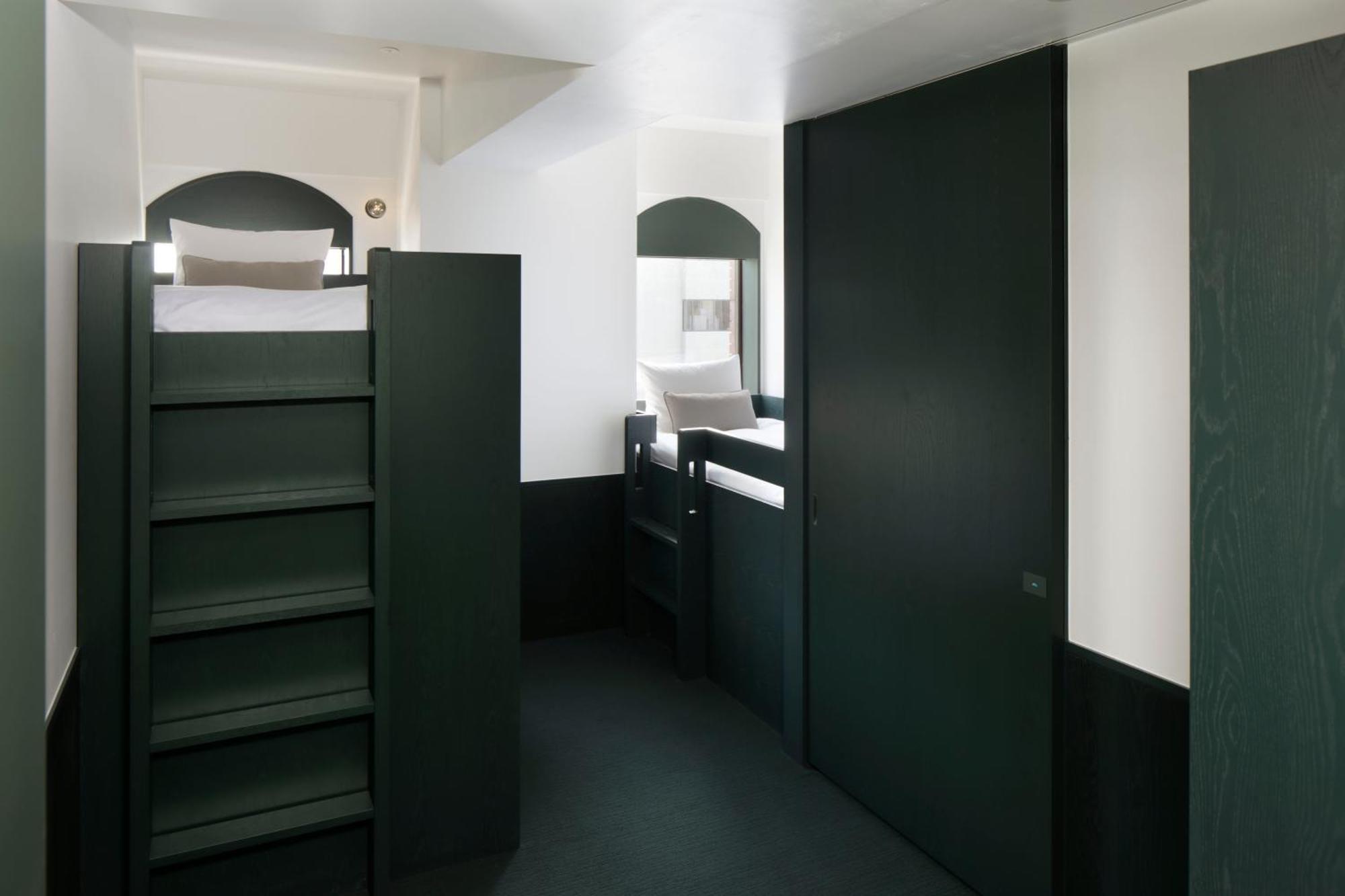 Standard Triple Room,790978923:JPEG
