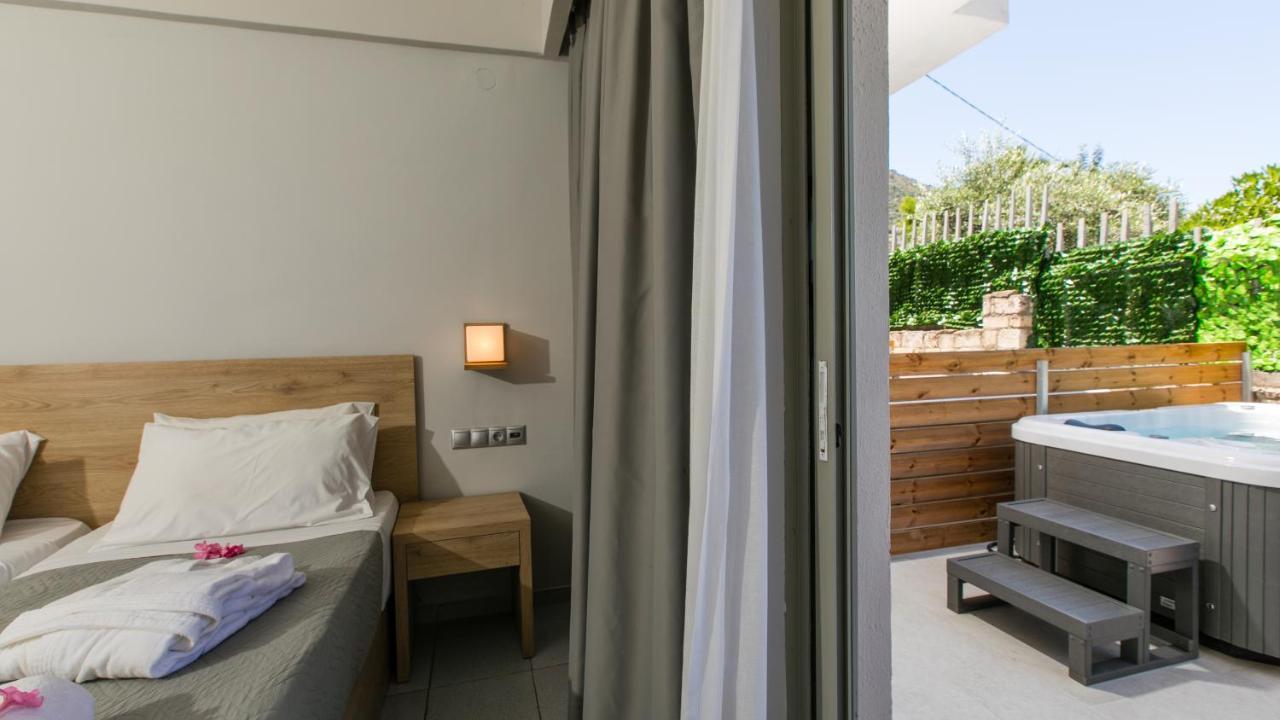 Exclusive Double Room with Outdoor Jacuzzi,1248504571:JPEG