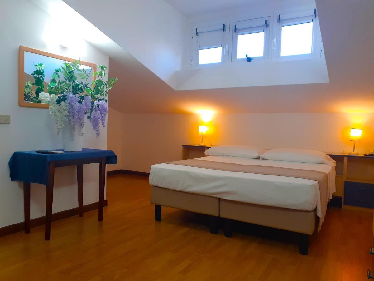 Double Room Attic,1270214635:JPEG