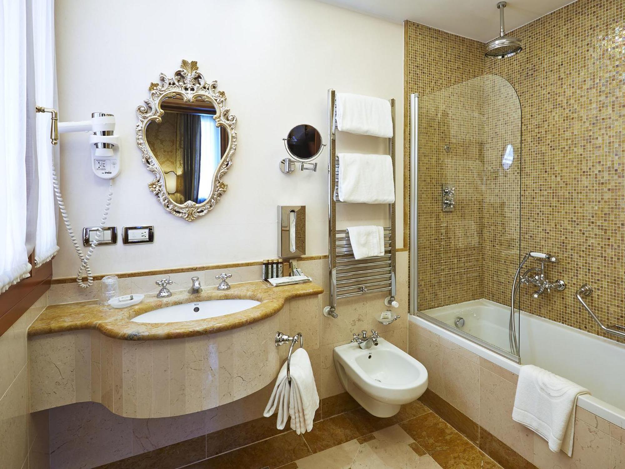 Classic Double Room,1319946658:JPEG