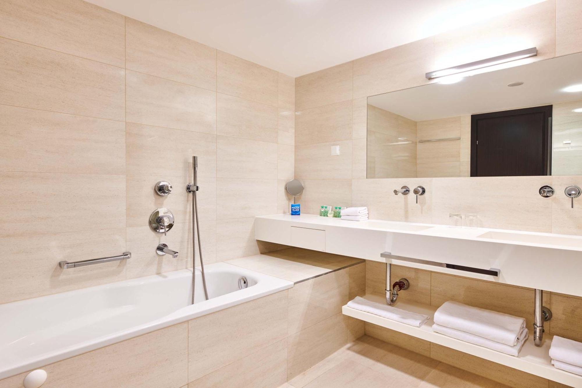 Suite con Balcone e Vista Mare