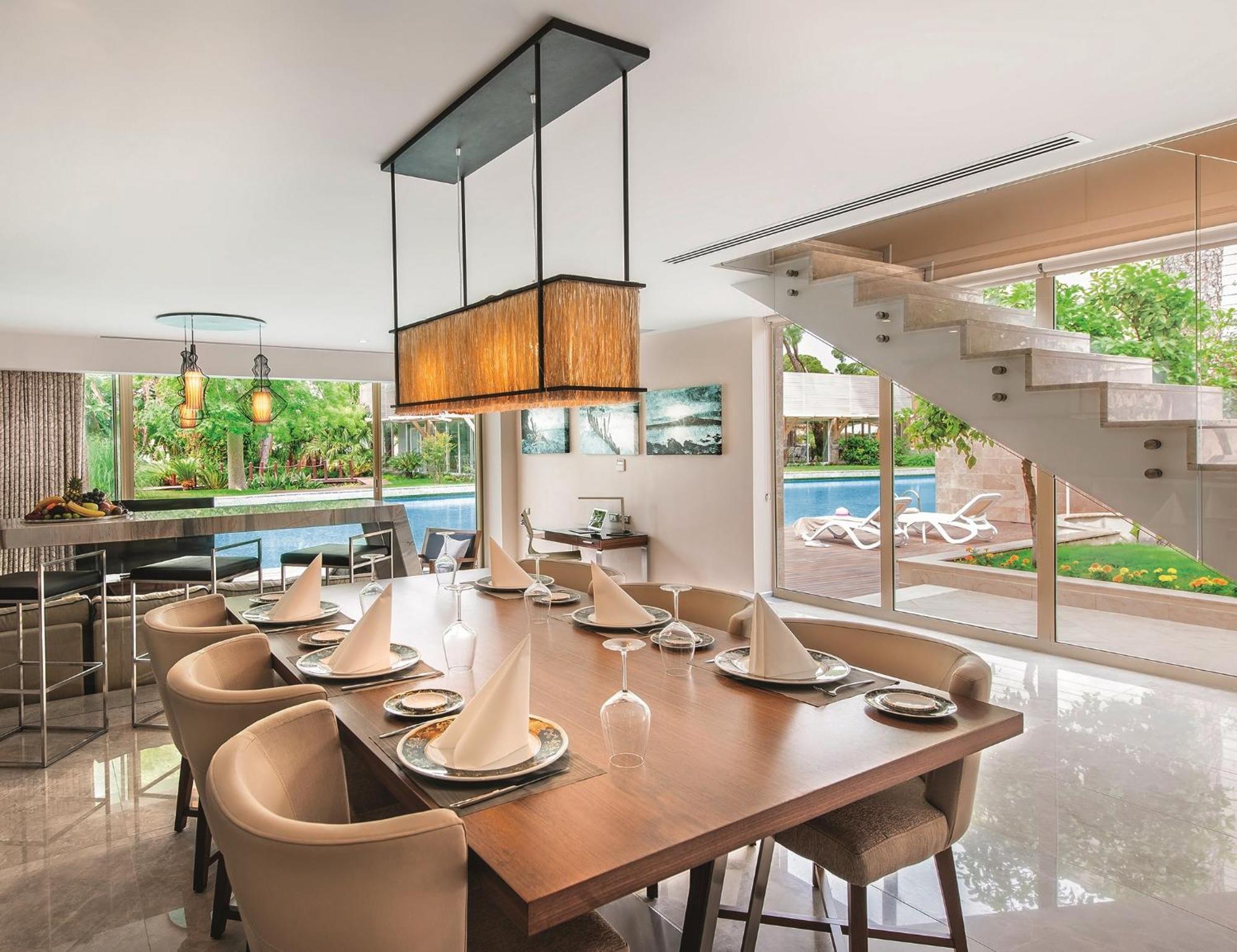 Club Villa,1280948293:JPEG