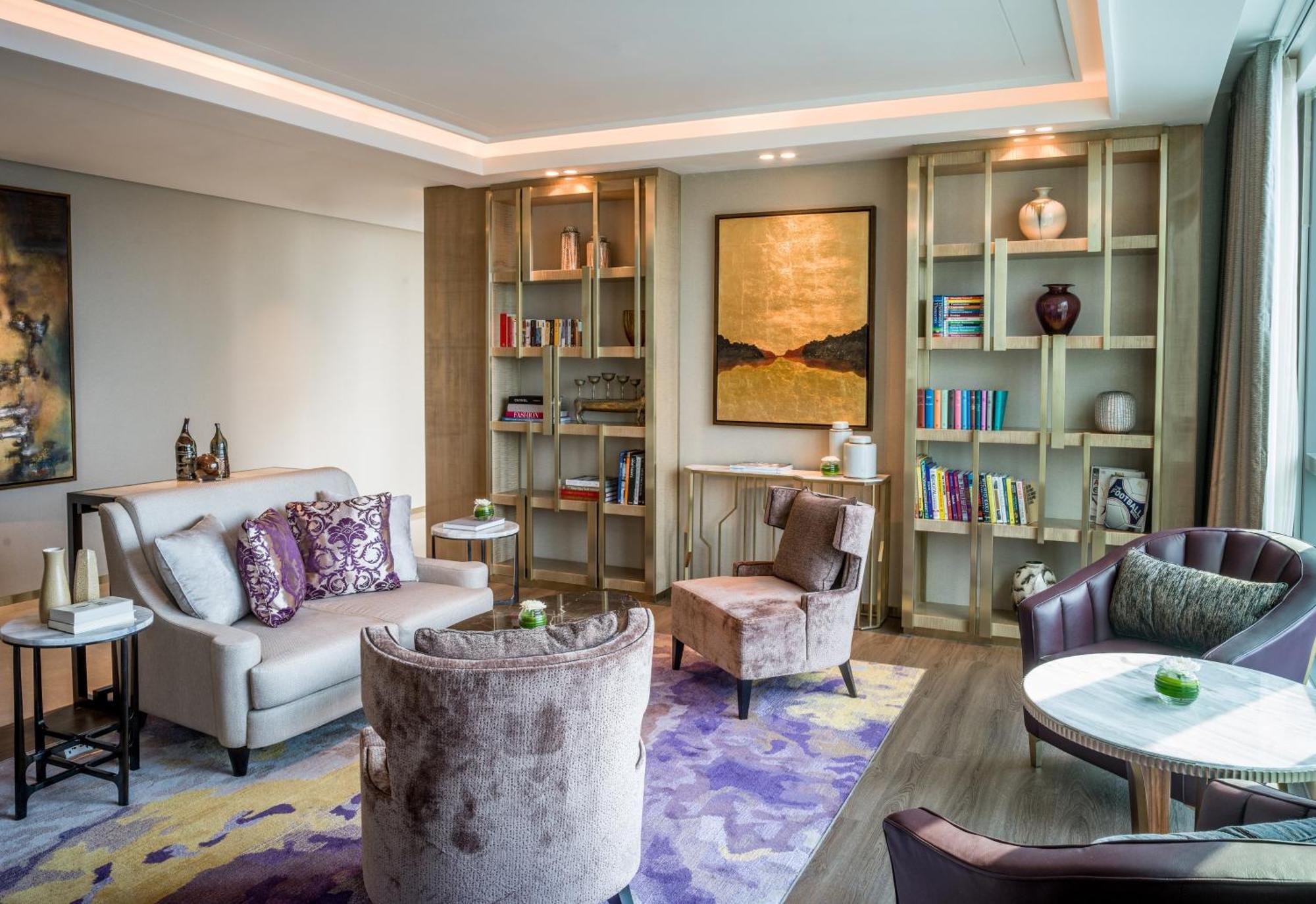 One-Bedroom King Suite,1283392027:JPEG