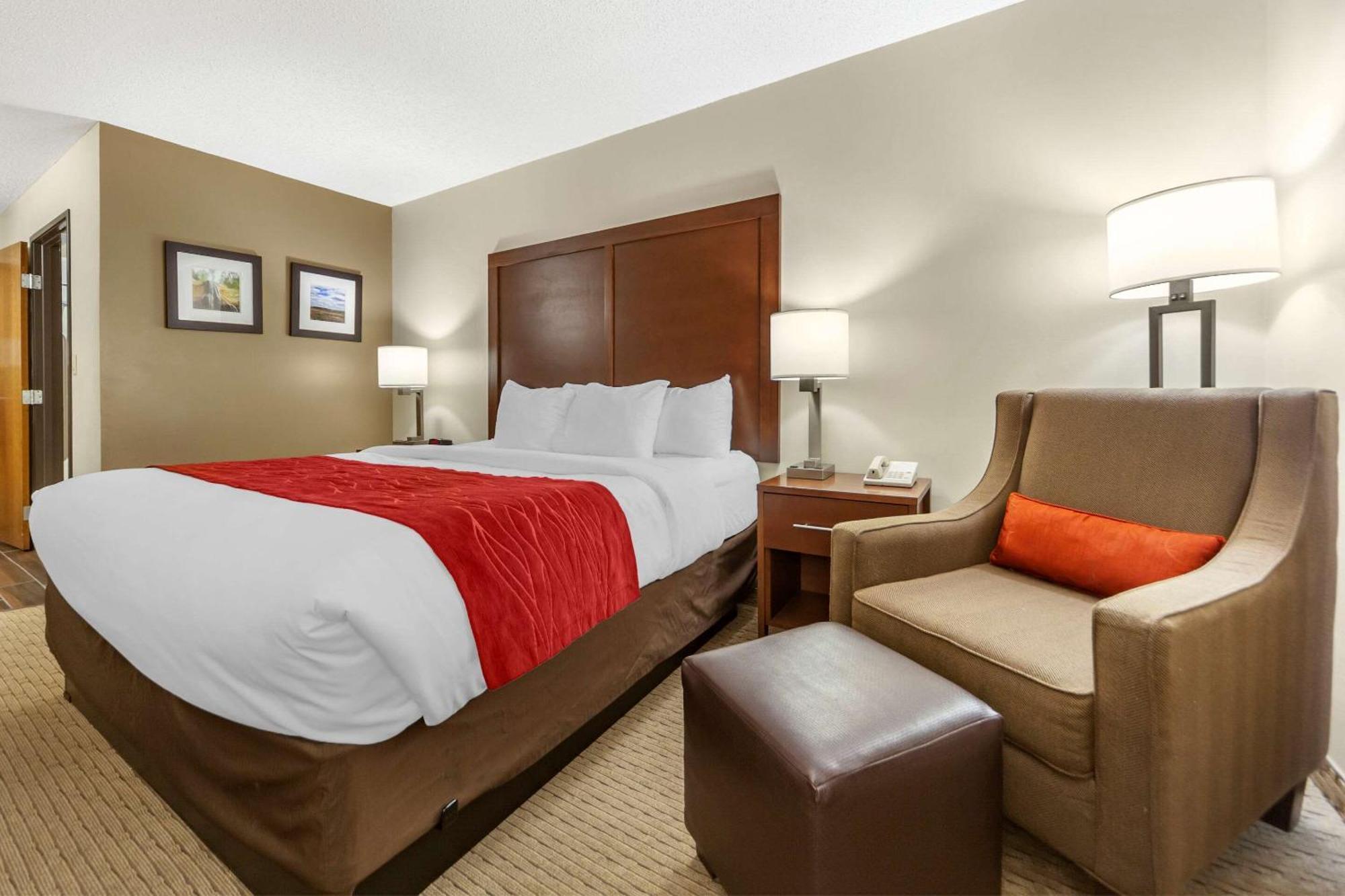 King Room - Accessible/Non-Smoking