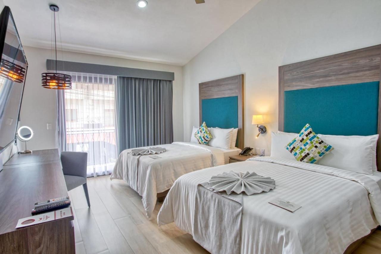 Quadruple Room Private Bathroom