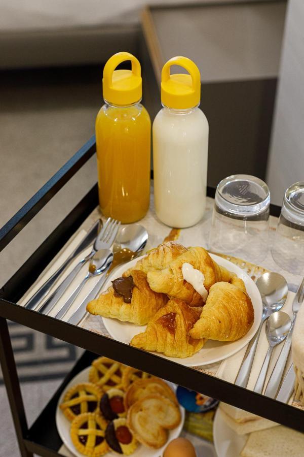 Superior King Room,1296928318:JPEG