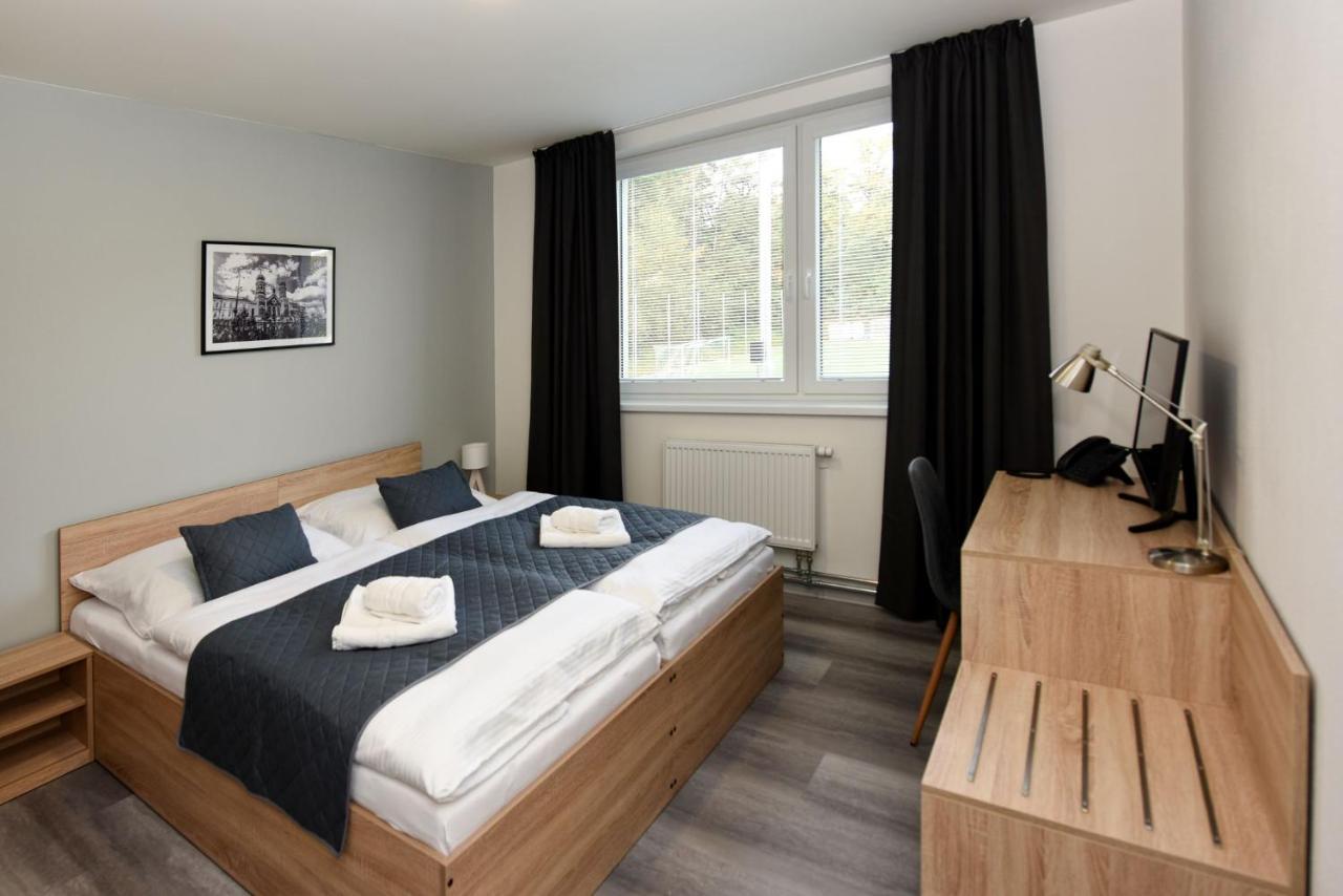 Doppel-/Zweibettzimmer mit eigenem Bad