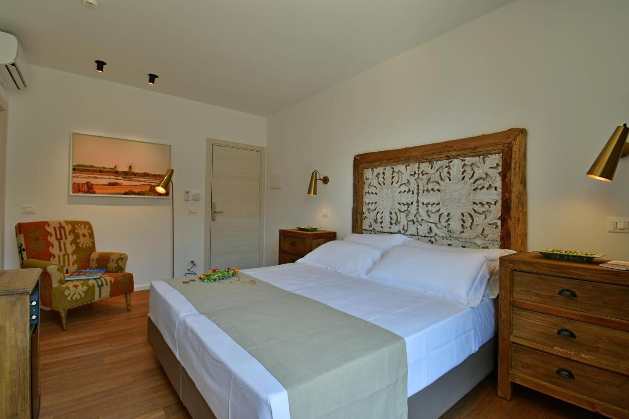 Standard Double or Twin Room,1302395041:JPEG