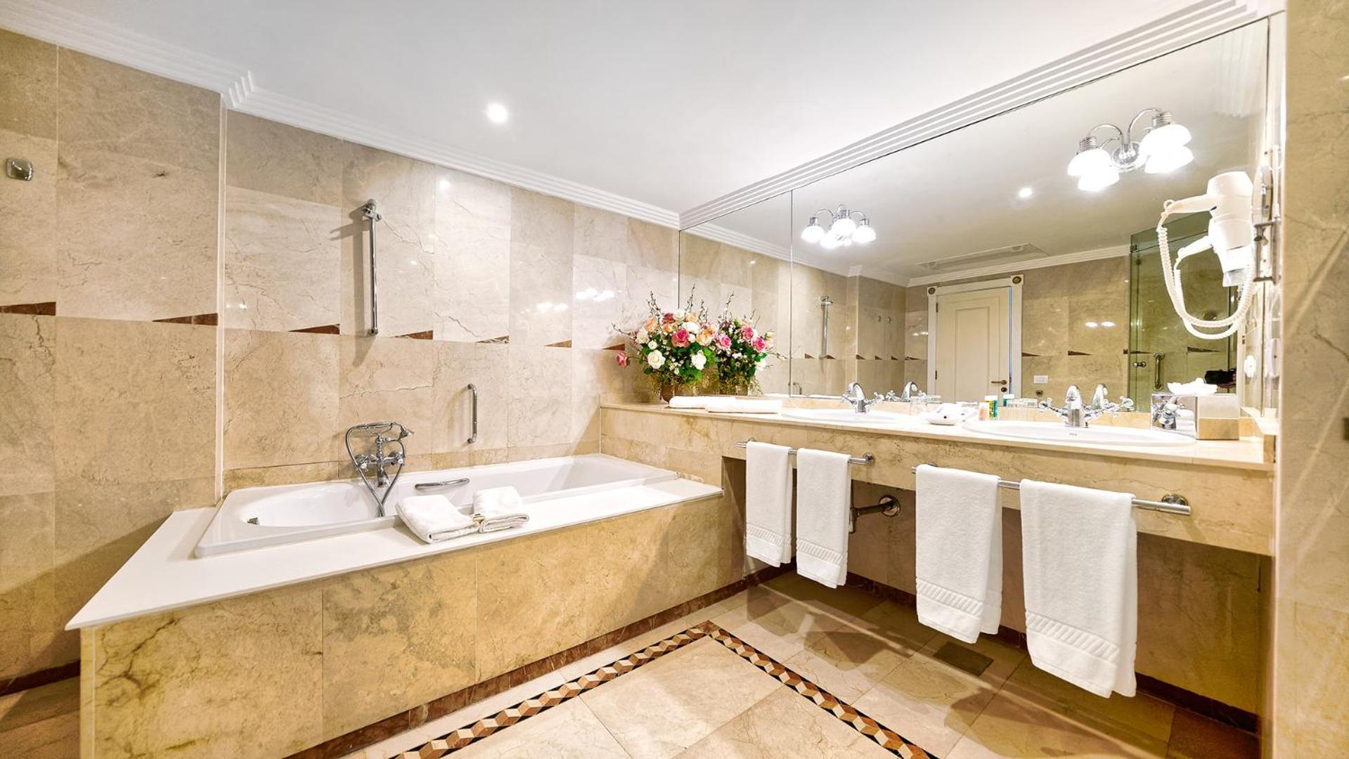 Suite mit Meerblick und kostenfreiem Zugang zum Wellnessbereich
