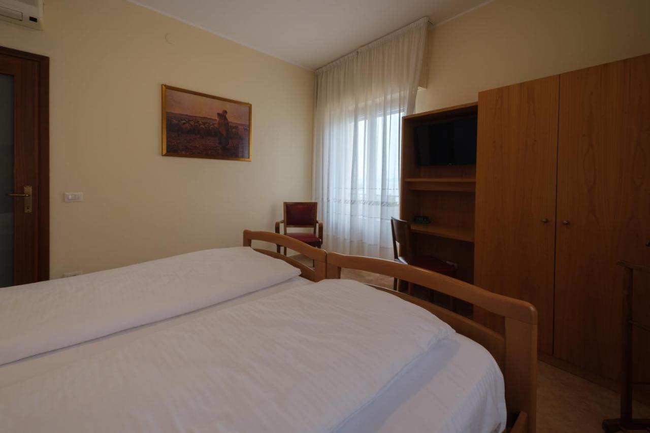 2 Camere Comunicanti con Vista Lago