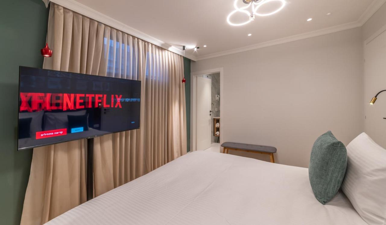 Small Double Room (accessible by stairs only),1317333232:JPEG