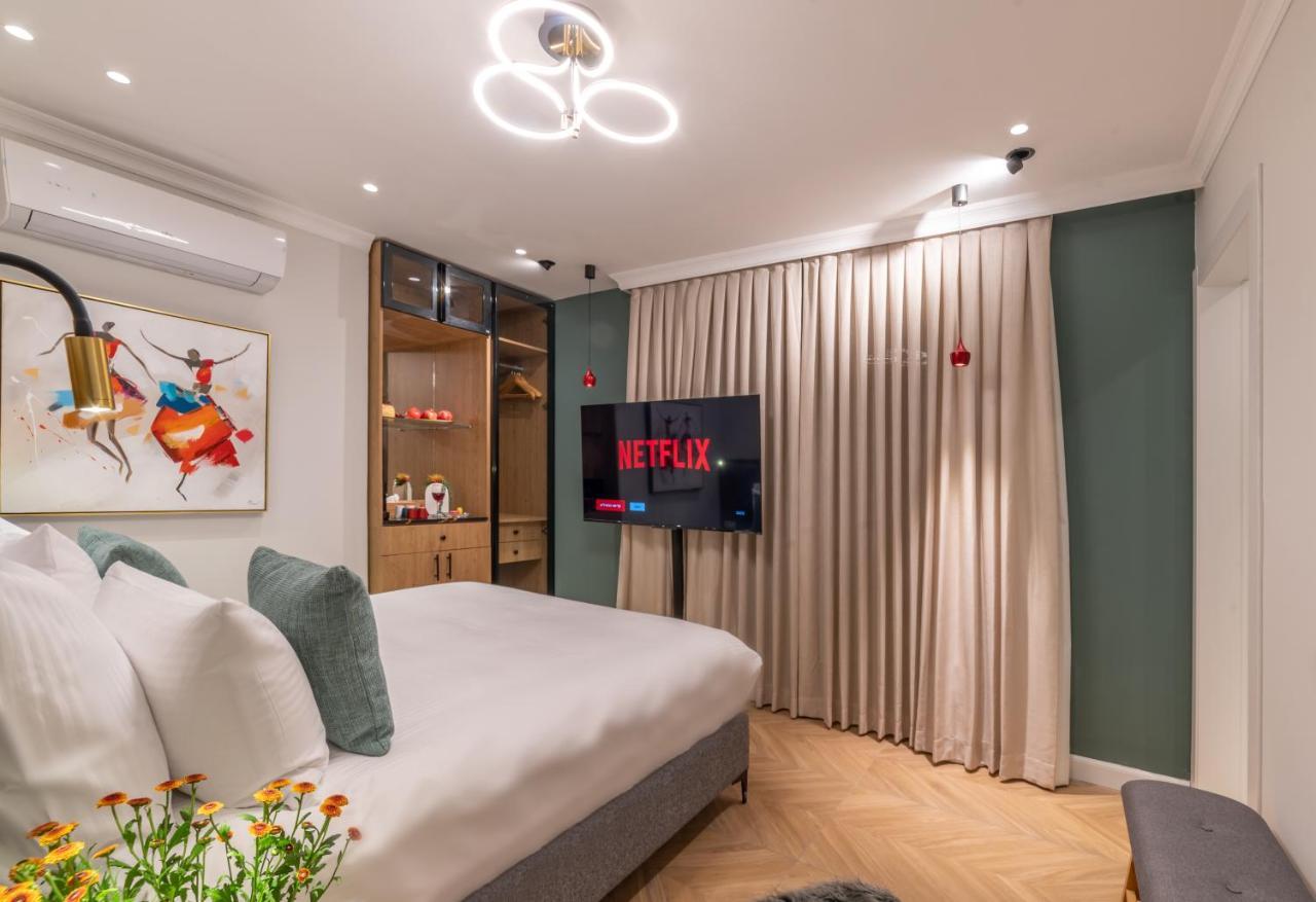 Small Double Room (accessible by stairs only)