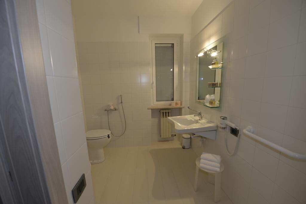 Quadruple Room,1209591442:JPEG