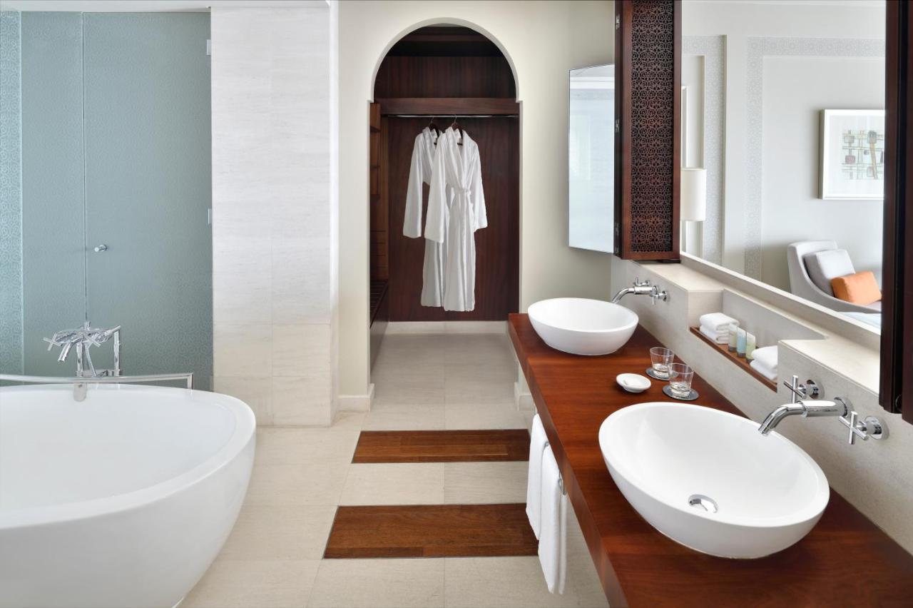 Family Two-Bedroom Suite (4 Adults + 2 Children)