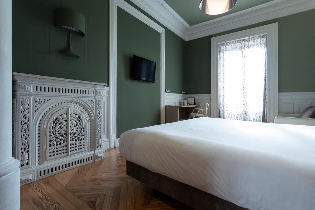 Quarto com Cama de Casal ou 2 de Solteiro e Vista da Cidade