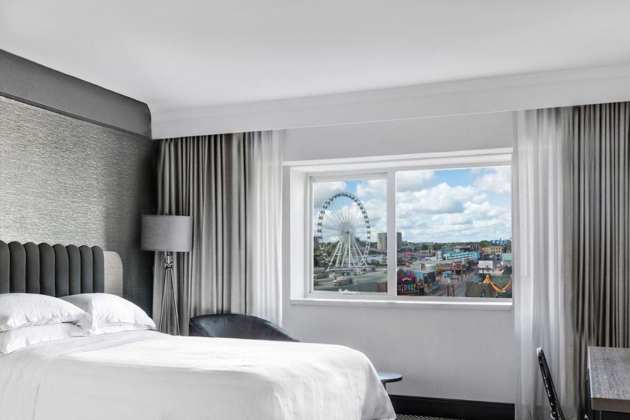 Chambre Lit King-Size - Vue sur Ville