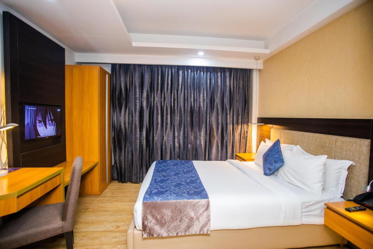 Deluxe Double Room,1349336926:JPEG