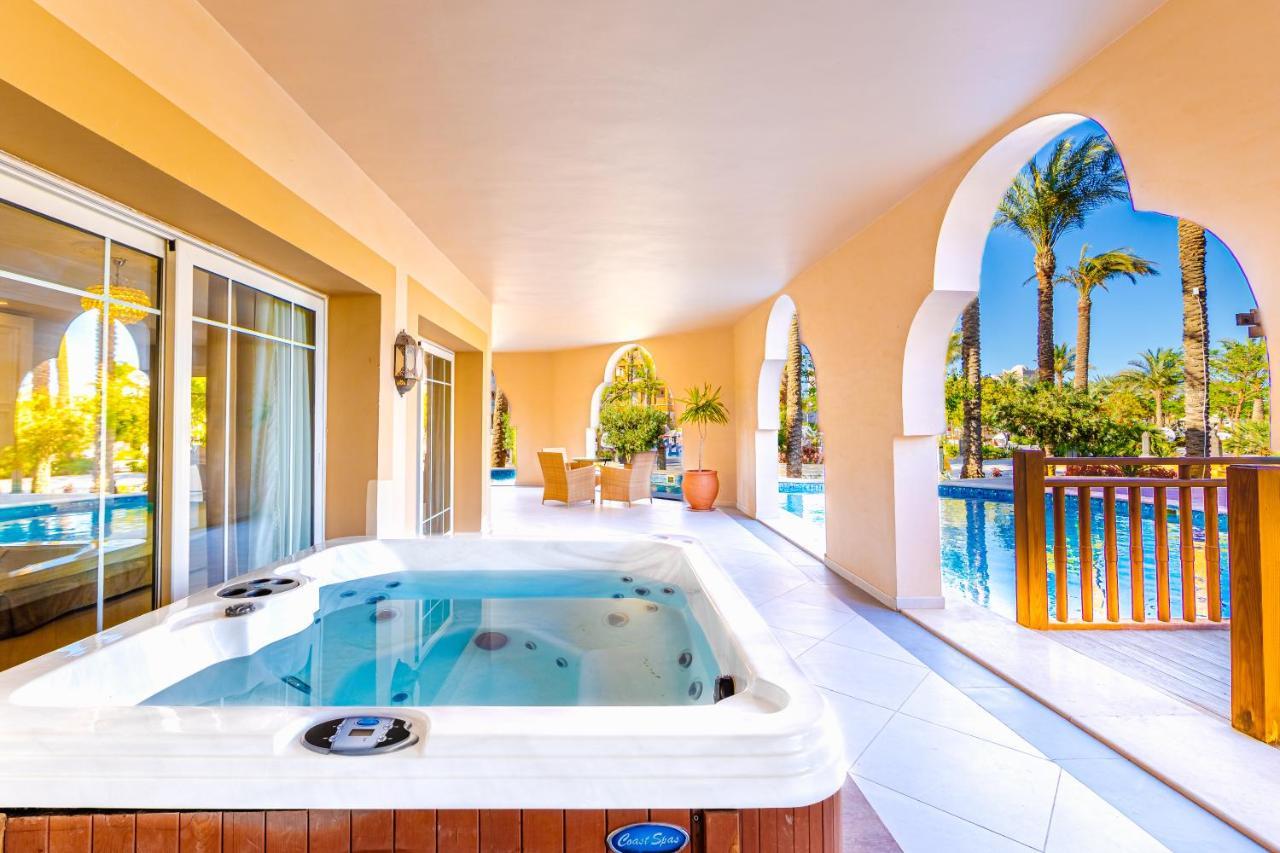 Villa Royale avec Piscine Privée - Vue Panoramique sur Mer