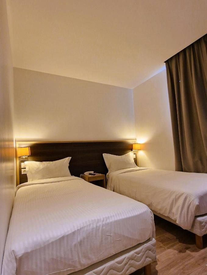 Twin Room,630842706:JPEG