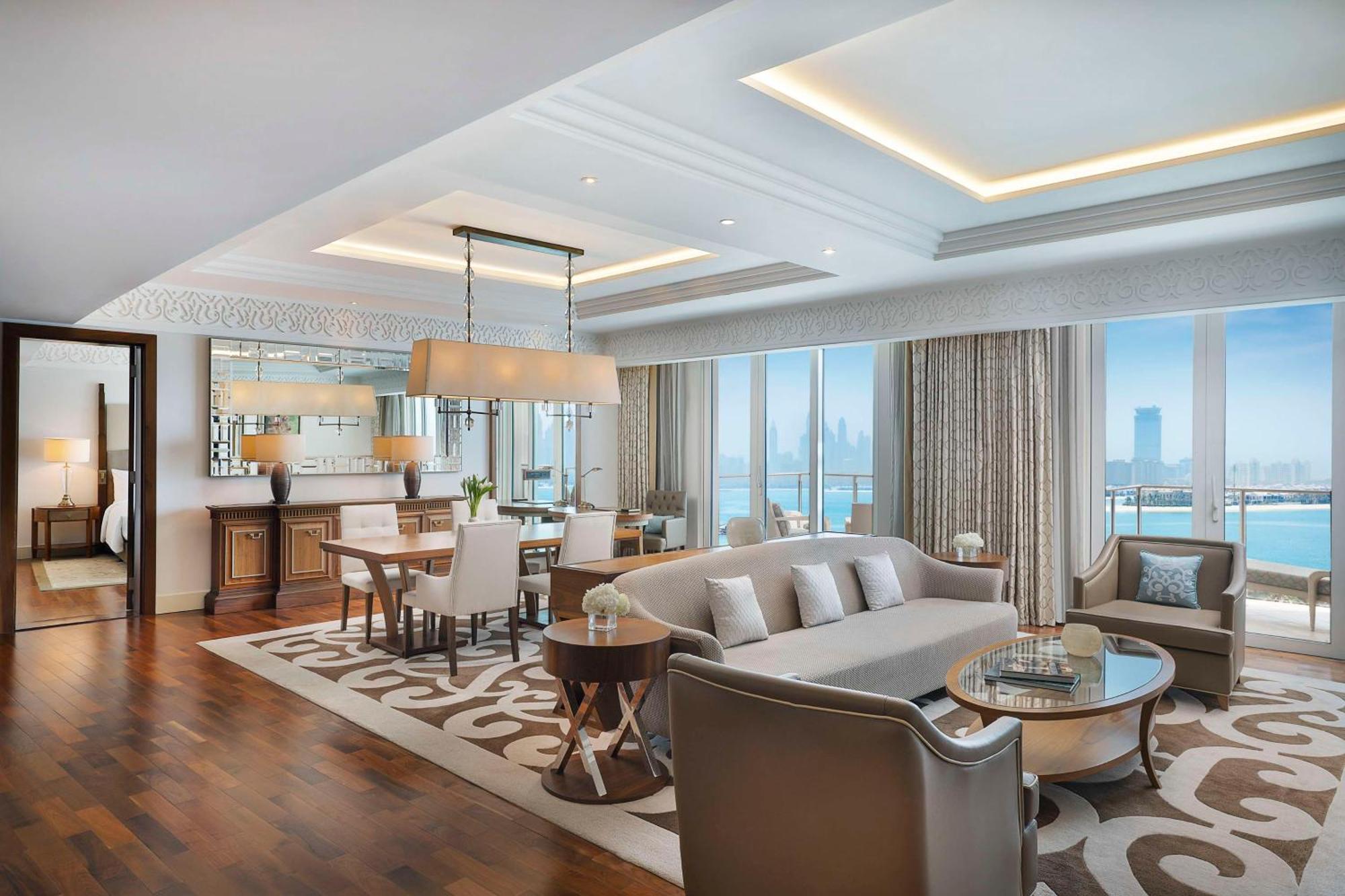 One-Bedroom Deluxe King Suite with Sea View,1440095035:JPEG