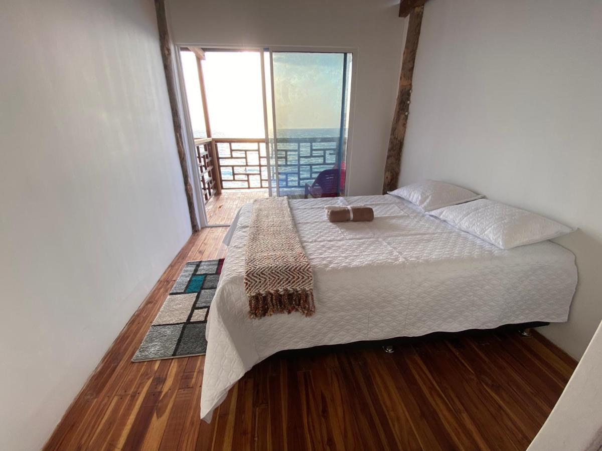 Kamer met Queensize Bed en Balkon