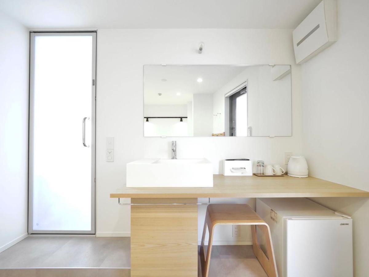 Double Room,1469726822:JPEG