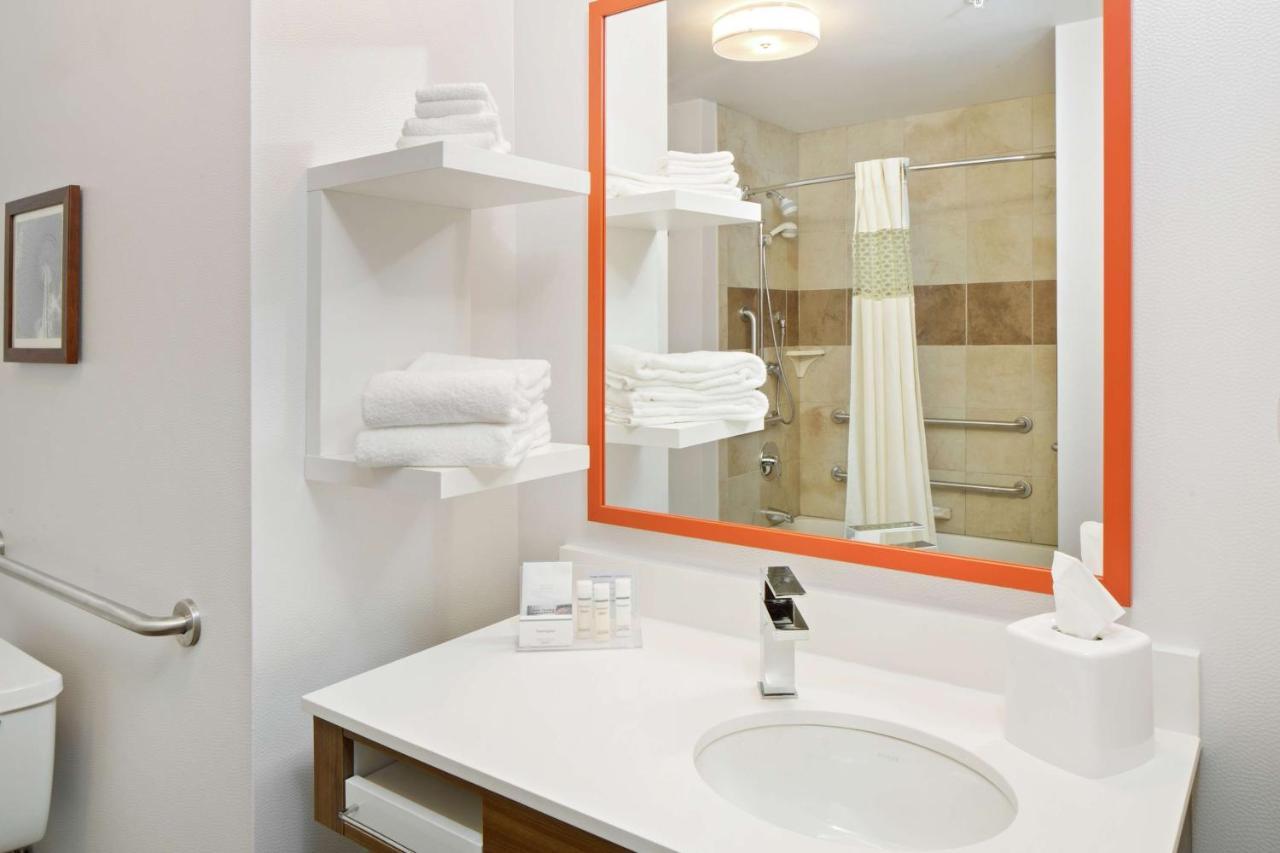 King Room with Accessible Tub - Mobility and Hearing Access/Non-Smoking,1499101249:JPEG