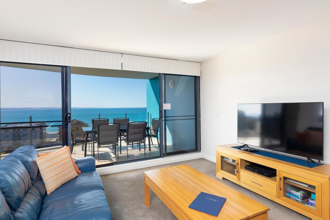 One-Bedroom Apartment Water View